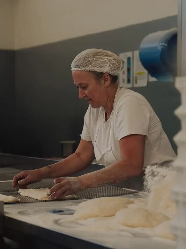 Stesura a mano nel laboratorio
